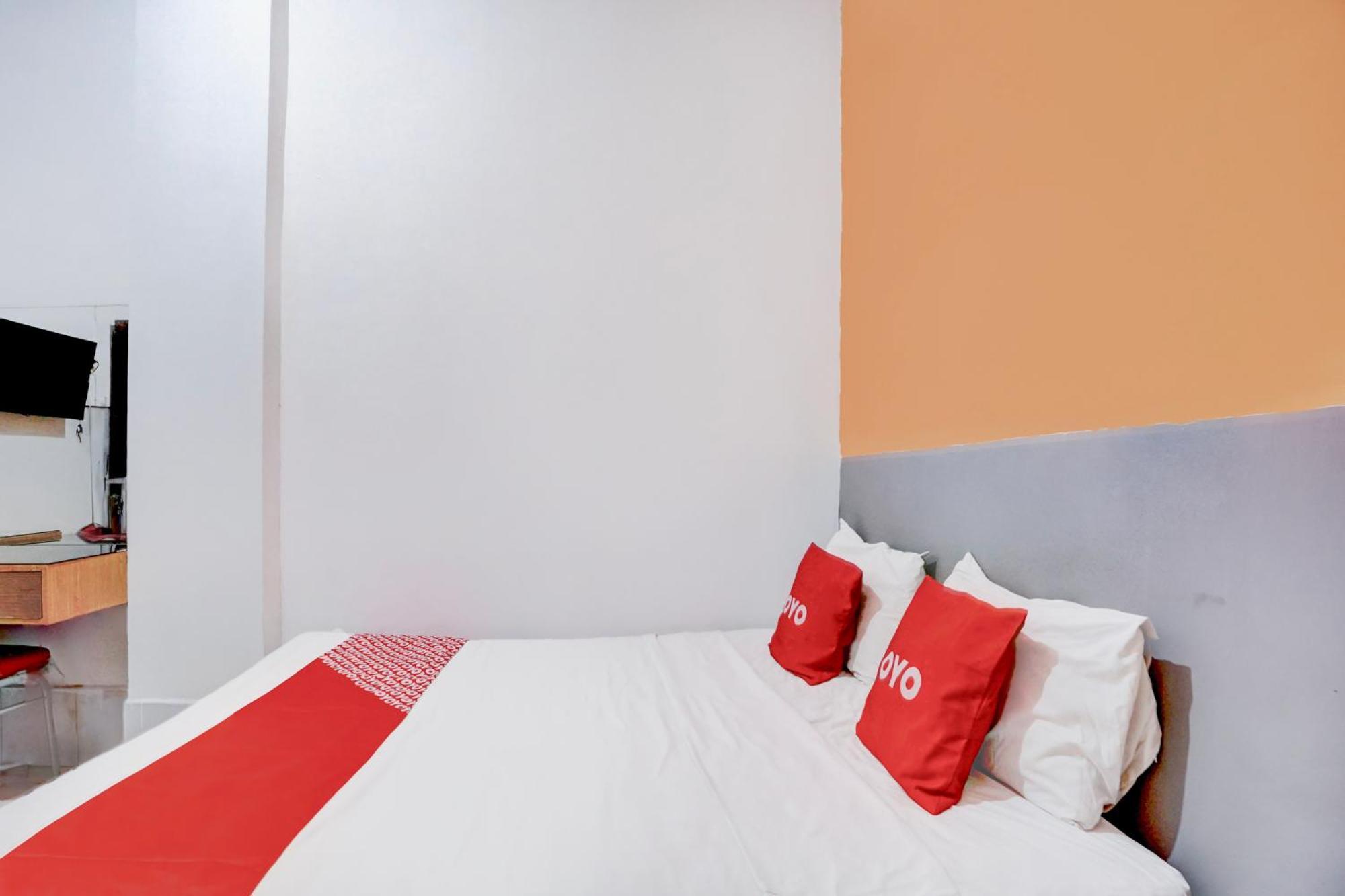 Hotel O Tegalsari Near Tunjungan Plaza Сурабая Екстериор снимка